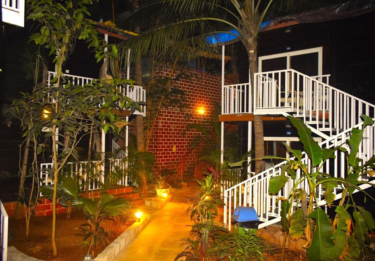 Kayan!V Resort Mandrem Exteriör bild